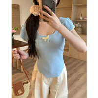 Mùa Hè Mới Phiên Bản Hàn Quốc Tương Phản Màu Cổ Vuông Nơ Không Đều Dệt Kim Áo Thun Nữ Tay Ngắn 240702