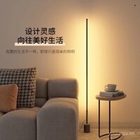 [Mua lại 1257 lần] Đèn chiếu sáng sàn kiểu Bắc Âu đơn giản Đèn bàn phòng khách phòng ngủ Đèn đầu giường đèn góc tường đèn bảo vệ mắt cho con bú