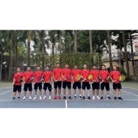 Mua quần áo tennis Uniqlo cho câu lạc bộ