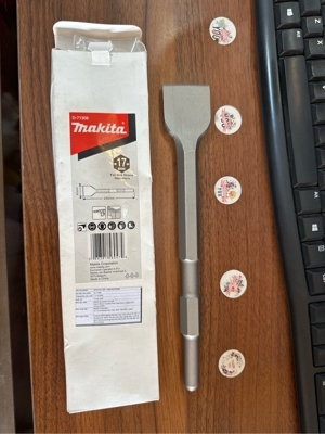 Mũi đục dẹp chuôi lục giác Makita D-71308, 40x255mm