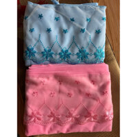 Mùng lưới lụa màu trơn được trang trí các ren thêu 3 mặt