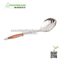 Muôi múc lẩu, vá inox ăn lẩu cán nhựa giả gỗ thủng 9cm