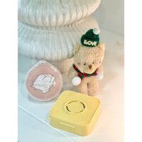 Mút Tán STUDIO17 Puff [SHUYA & TOYA Edition] – Dạng Tam Giác, Hình Toya Đáng Yêu, Trang Điểm Chuyên Nghiệp