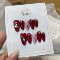 Nailbox đỏ rượu