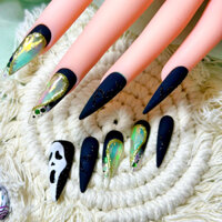 Nailbox mẫu Halloween tone đen ẩn halogram