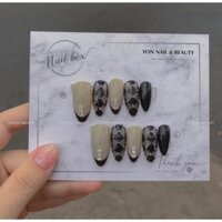 Nailbox Rêu Phối Đen Sang Thiết Kế Theo Yêu Cầu