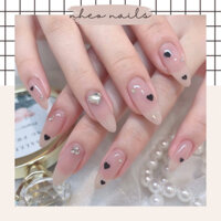NAILBOX - sơn gel màu thạch nude ẩn tim đen đính charm đá tim | nheonails móng úp sơn gel thiết kế theo yêu cầu