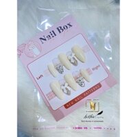 Nailbox tay trắng kẻ , tặng keo dũa