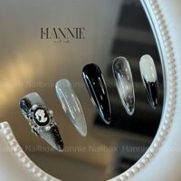 Nailbox thiết kế charm cô gái đen xi măng - nailboxbyhannie