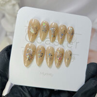 Nailbox thiết kế sang chảnh thạch nude gắn nhũ cute phom móng ngắn, bộ móng tay giả 10 móng - A15