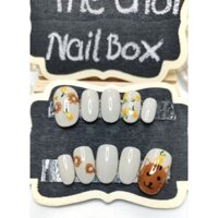 nailbox vẽ mèo với cam cute