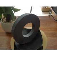 Nam châm Ferrite rộng 14cm làm loa, máy phát điện 140*18 lỗ 70mm