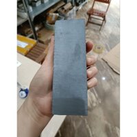 Nam châm hít đinh vít trên đường xưởng nhà máy