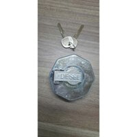 Nắp bình dầu xe tải Isuzu từ 3,5 tấn đến 15 tấn/ Isuzu NQR, FVR, NPR, FRR, QKR 210 đầu vuông