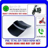 Nắp hộp đồ/ Nắp cốp yếm Vespa 50cc (Nioshima, Espero, DKBike. Osaka, Dibao, Victoria, Hyosung, DVMotor...) - Nhựa PP