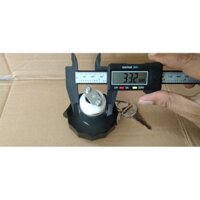 Nắp thùng dầu xe tải veam (bằng sắt, màu đen)