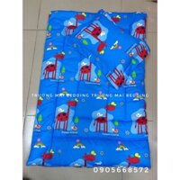 Nệm kèm gối cho bé đi học mẫu giáo.