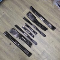 Nẹp bậc cửa, ốp bậc xe Toyota Altis 2022 2023 mẫu carbon cao cấp tặng kèm keo dính