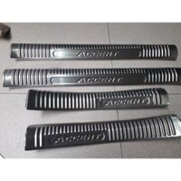 Nẹp bước chân  HYUNDAI ACCENT 2018-2019 trong ngoài chống xước