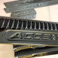 Nẹp bước chân Hyundai Accent 2018 - 2019