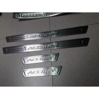 Nẹp bước chân ngoài Accent 2018-2020.