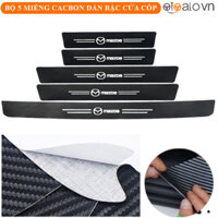 Nẹp cacbon dán bậc cửa cốp ô tô in logo xe Mazda chống xước - OTOALO
