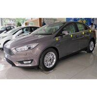 Nẹp chân kính Ford Focus 2012-2019