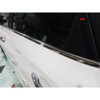 Nẹp chân kính Huyndai Accent 2018