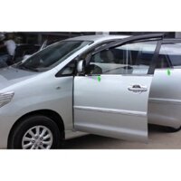 Nẹp chân kính innova 2008-2010-2012-201 INOX, op vien chan kinh xe o to