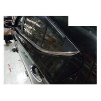 Nẹp chân kính inox theo xe Elantra 2016-2022