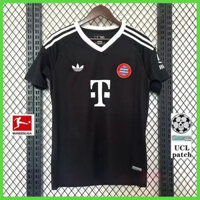Người hâm mộ phát hành 24 / 25 Áo bóng đá tập luyện màu đen của Bayern Munich Jersey