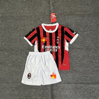 Người hâm mộ trẻ em bộ 24 / 25 A.C.Milan Red Home Áo bóng đá và quần short Hàng tồn kho KÍCH THƯỚC 16-28