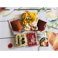 nguyên liệu nấu tokbokki phô mai mì cay (500g tok phô mai, mì chinnoo, sốt, ớt, kim chi, xúc xích)