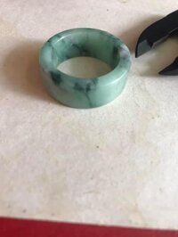 NHẪN CẨM THẠCH ỐNG THẲNG XANH VÂN ĐẬM NHẠT  SIZE LỚN 23MM NAM ĐEO  DÁ TỰ NHÊN