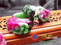 Nhẫn đá ruby nam phi chạm hoa mẫu đơn