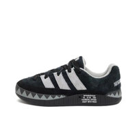 Nhận được giày cổ điển thấp có thể là giày màu bánh mì cá mập