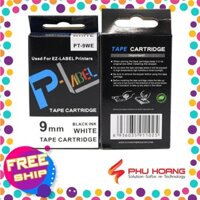 Nhãn in Casio PT-9WE, chữ đen nền trắng, khổ rộng 9mm