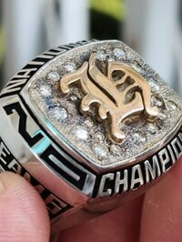 nhẫn mỹ xưa national champions logo vàng 10k xoàn thiên nhiên