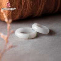 Nhẫn phỉ thúy Jadeite Jade trắng phớt xanh - Ngọc Quý