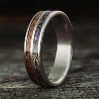 Nhẫn titanium ốp gỗ teak và hoa oải hương khô được làm hoàn toàn thủ công bằng tay