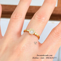 Nhẫn vàng 10k nữ đính đá tròn NNU237