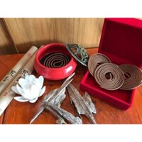 Nhang vòng trầm hương.