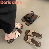 [Nhật ký Doris] Dép hở mũi thấp thoải mái với đế PVC sành điệu