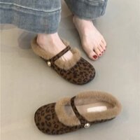 Nhẹ nhàng Cổ Tích Lông Giày Nữ 2024 Phong Cách Mới Phong Cách Pháp Thanh Lịch Thanh Lịch Da Báo In Một Từ Lông Cừu Baotou Nửa Dép