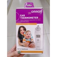 Nhiệt kế điện tử Omron đo tai TH-839S