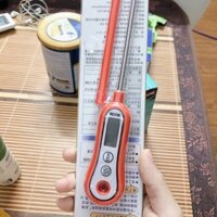 Nhiệt kế đo nhiệt độ nước tắm và sữa