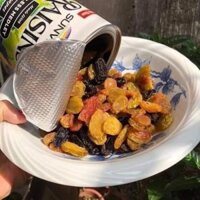 Nho Khô RaisinS SunView 3 Màu Không Hạt Hộp 425g - Phân Phối Chính Hãng