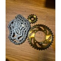 Nhông xích xe Yamaha Sirius , Jupiter ( cơ > sử dụng phanh cài ) / Nhông sên dĩa chính hãng MAX THÁI