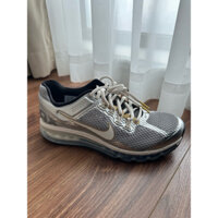 NIKE AIR MAX 2013