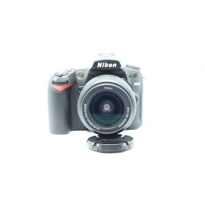 Ống kính Nikon AF-S DX 18-55mm f/3.5-5.6G ED II